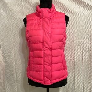 Gap pink puffer vest size XS NEW